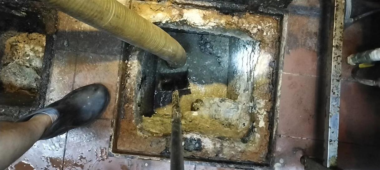 城中污水池清理一般都有毒气，怎么预防中毒呢？